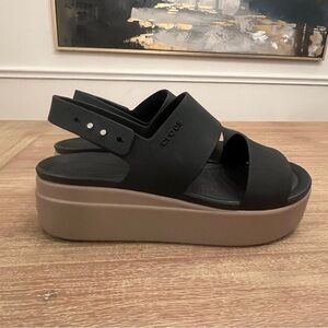 CROCS Women's Black and Tan Platform Sandals